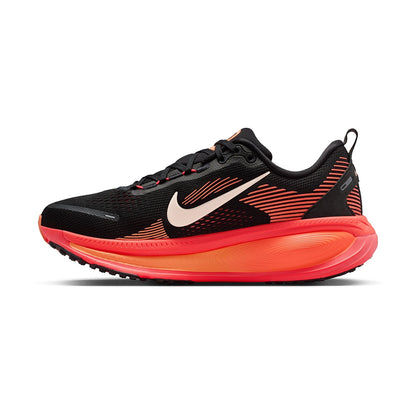 Nike Womens Vomero 18 Running Shoes in Black Color