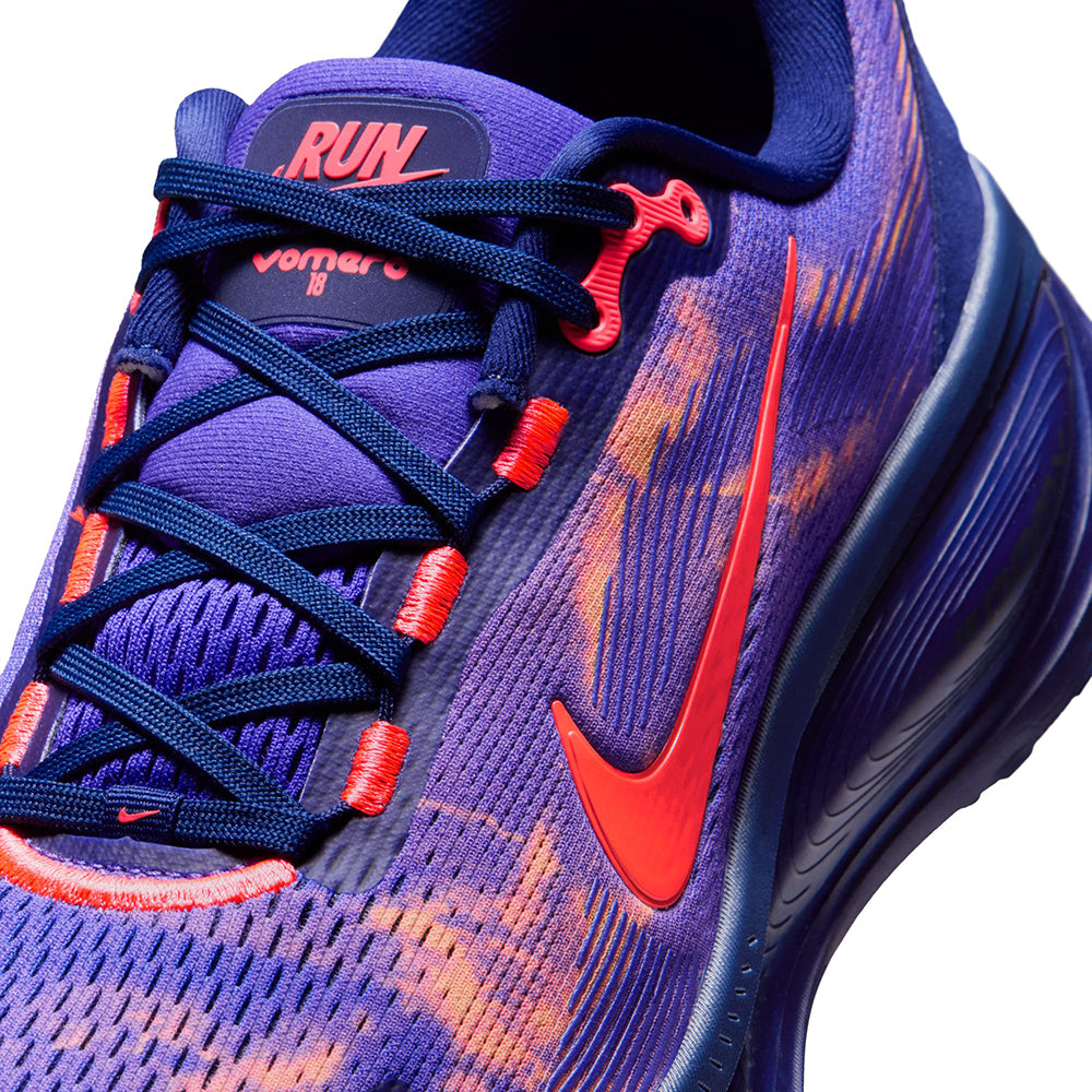 Nike Mens Vomero 18 Running Shoes in Multi Color