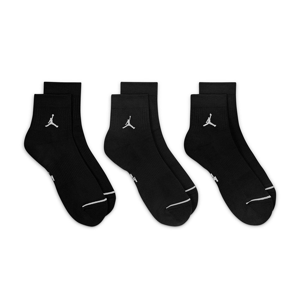 Nike Unisex Jordan 3Pk Everyday Ankl Socks in Black Color