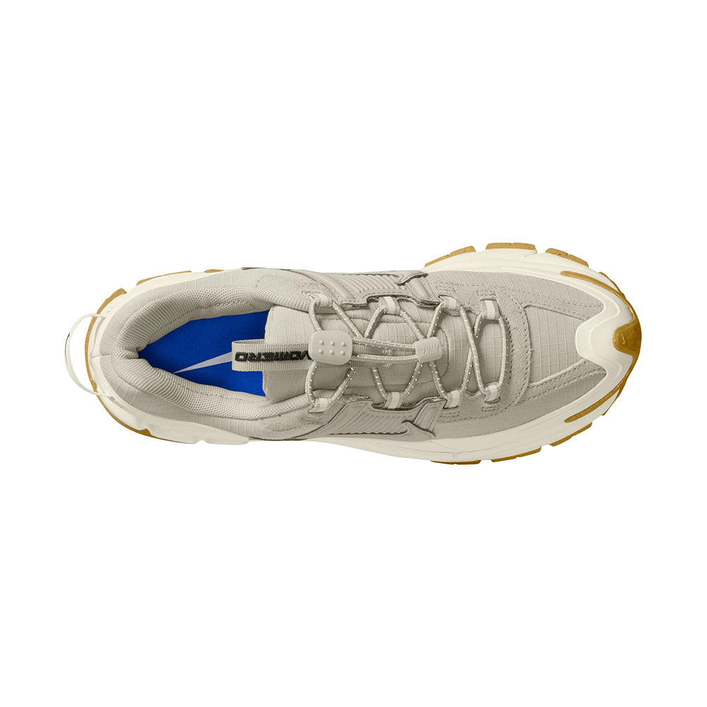 Nike Womens Nike Zoom Vomero Roam Sneakers in White Color