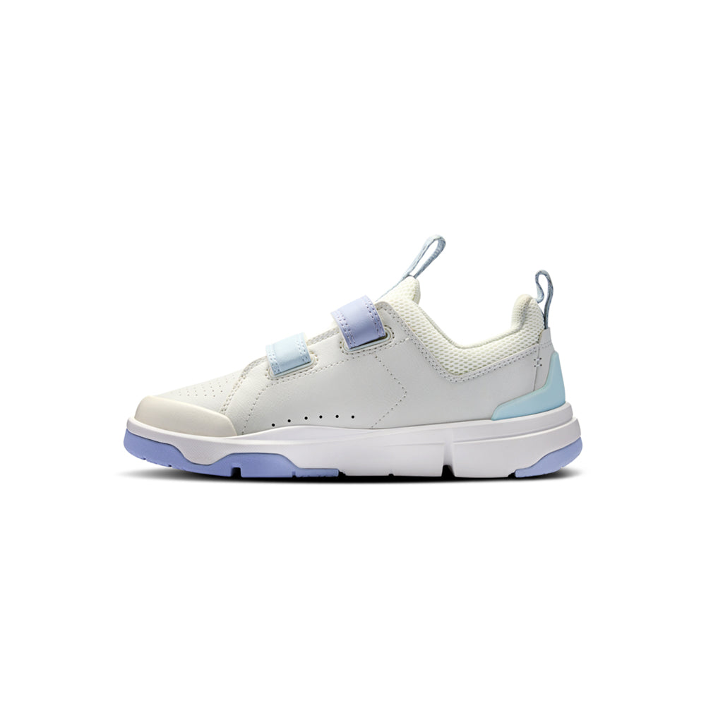 On Kids The Roger Kids Tennis Shoes in White Color