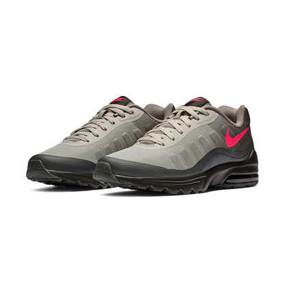 Nike Mens Nike Air Max Invigor Sneakers in Black Color