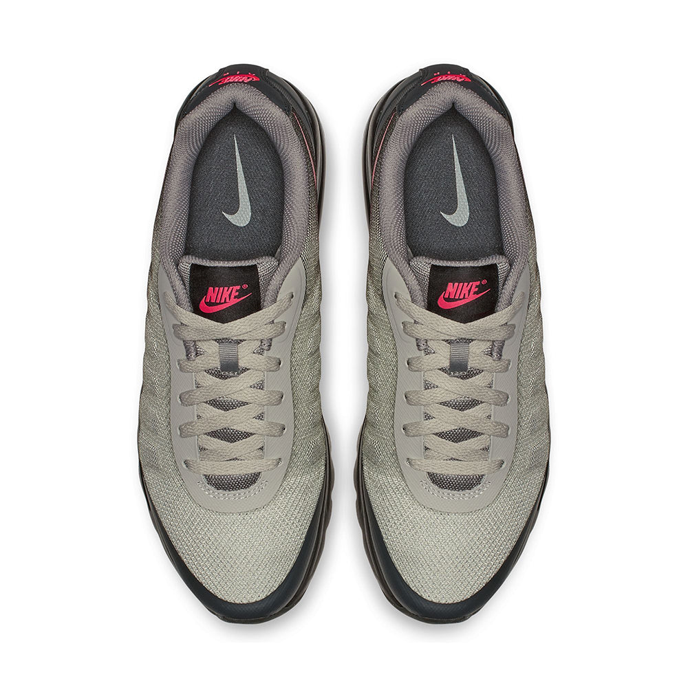Nike Mens Nike Air Max Invigor Sneakers in Black Color