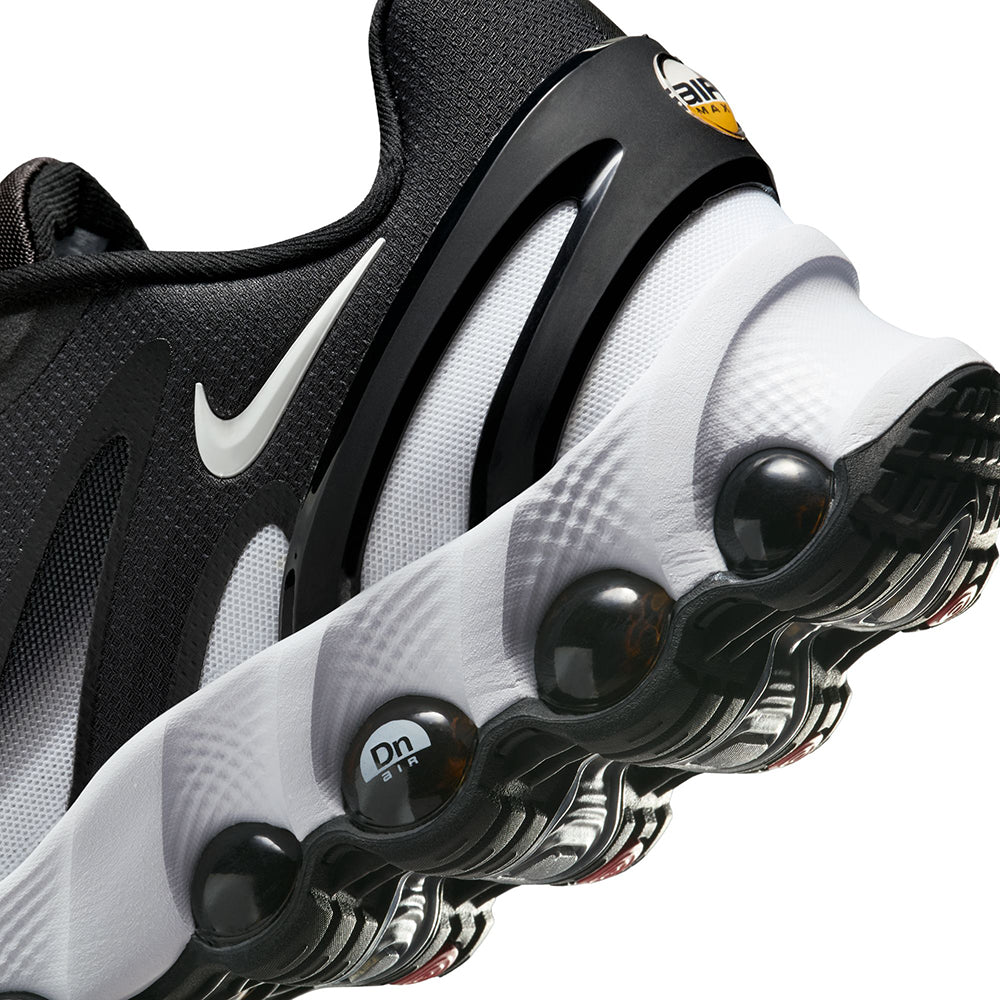 Nike Mens Nike Air Max Dn8 Sneakers in Black Color