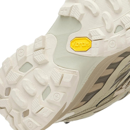 Merrell Womens Moab Speed 2 Mid GORE-Tex Boots in Green Color