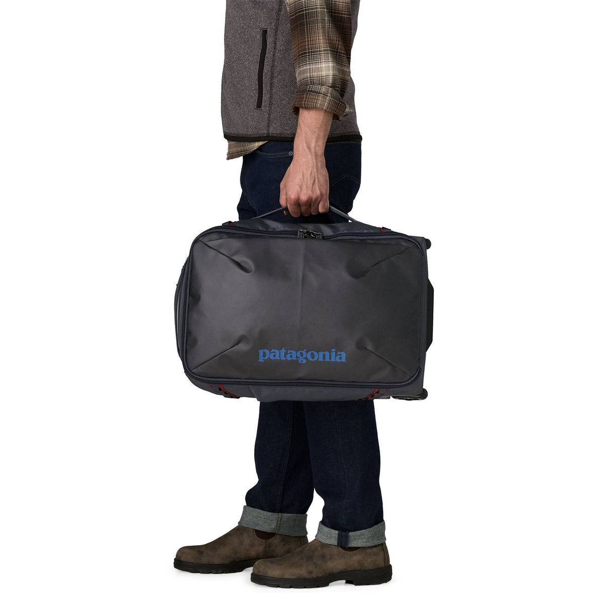Patagonia Black hole MLC Wheelie in Red Color