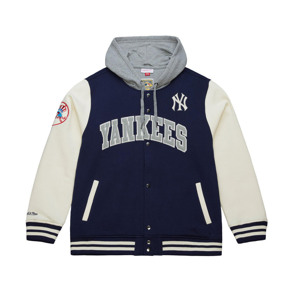 Mitchell And Ness new york yankees Courtside Btn Fleece Fan Apparel in Blue Color