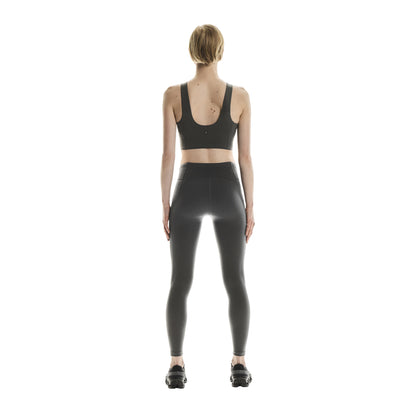 On W Core 2In1 Crop Sports Bras in Black Color