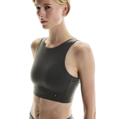 On W Core 2In1 Crop Sports Bras in Black Color