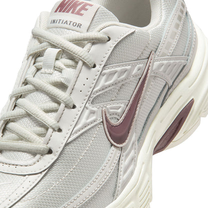 Nike Initiator Tennis Shoes in White Color