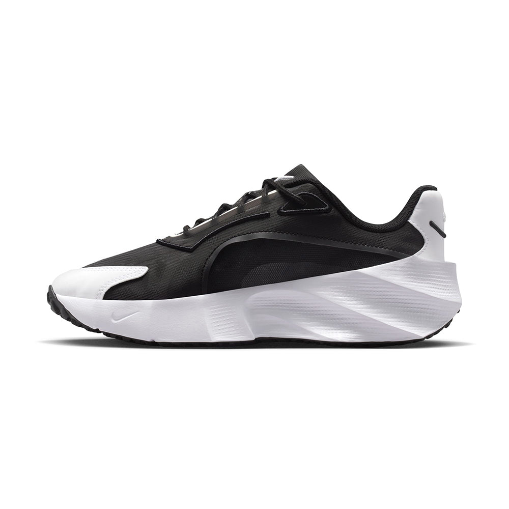Nike Style Response Y3K Sneakers in Black Color
