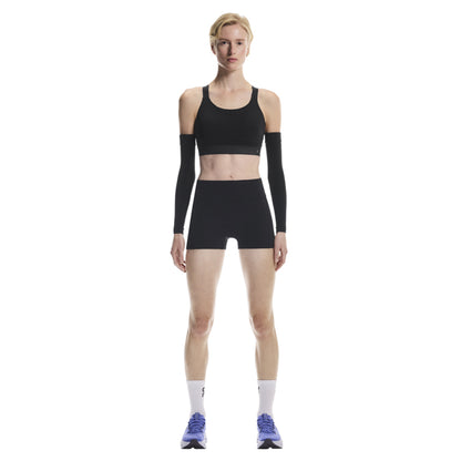 On 3In Performance Tights in Black Color