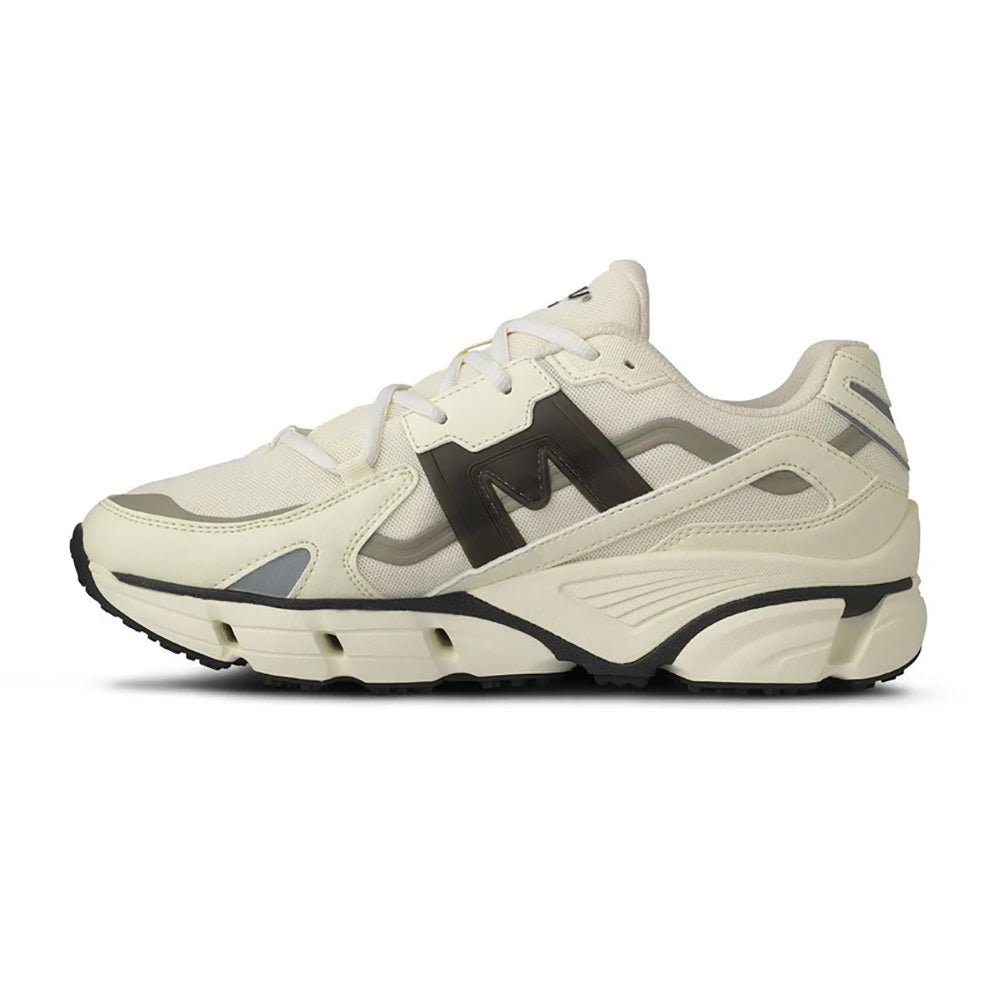 Karhu Super Fulcrum Sneakers in White Color