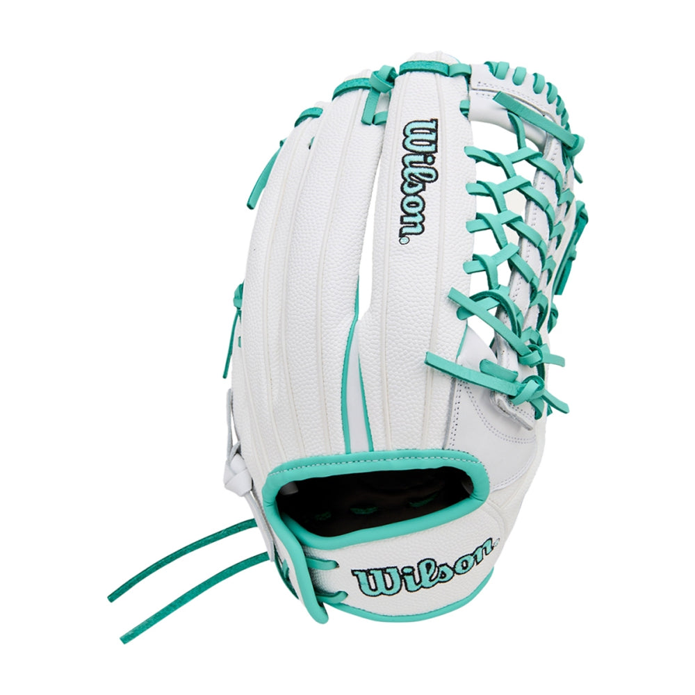 Wilson 12.50 A1000 Fp V12 Softball Gloves in White Color