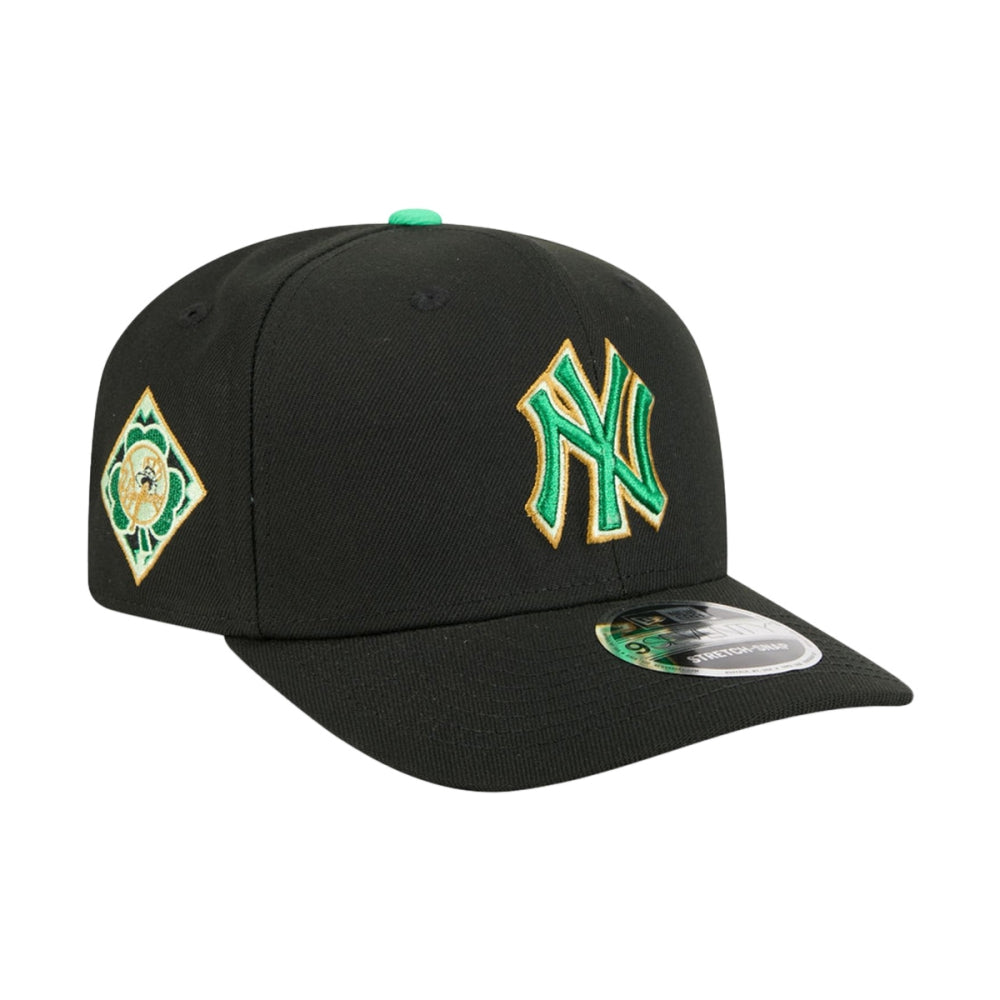 Goldbergh Womens Splendor Cap | WHITE – Paragon Sports display picture 1