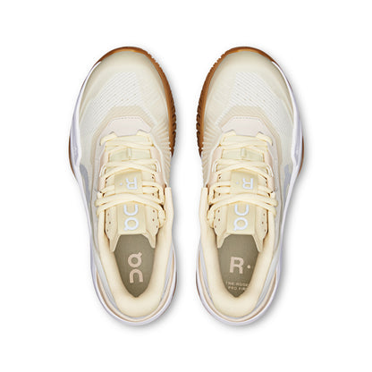 On The Roger Pro Fire W Tennis Shoes in White Color