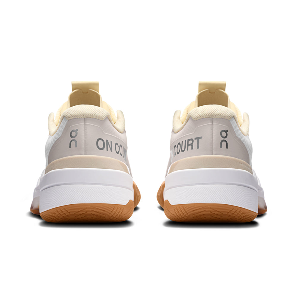 On The Roger Pro Fire W Tennis Shoes in White Color