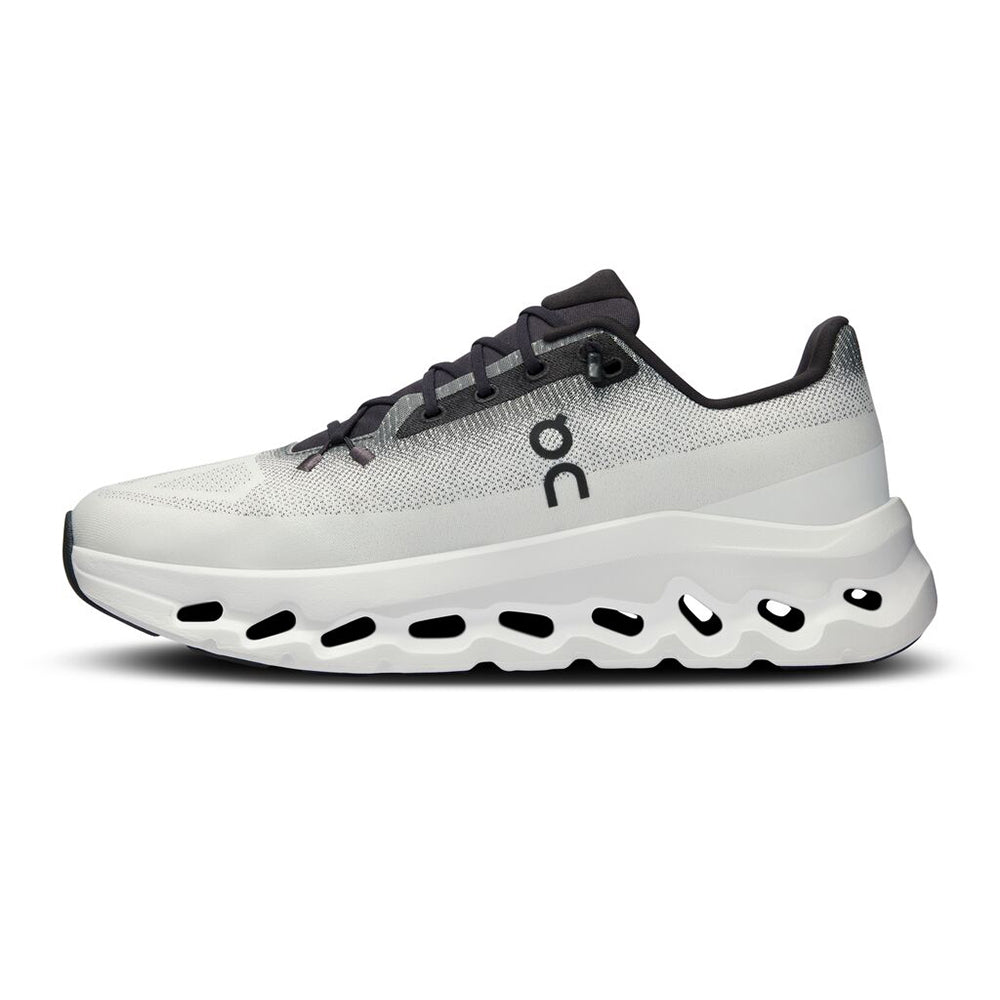 On Cloudtilt Men Sneakers in White Color