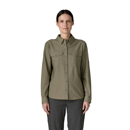 Patagonia Ws L/S Self Guided Sun S Tops in Green Color