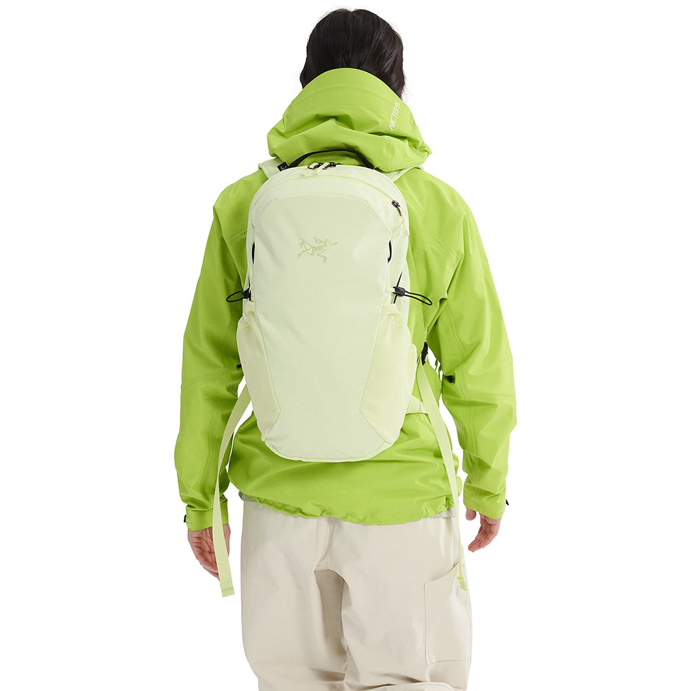 Arc'Teryx Mantis 16 Backpack Bags in Green Color