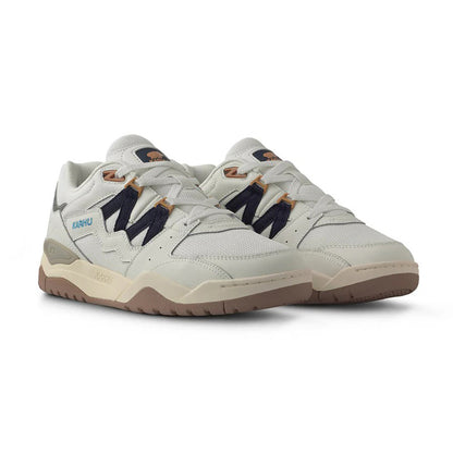 Karhu Womens Fusion Xt Sneakers in White Color