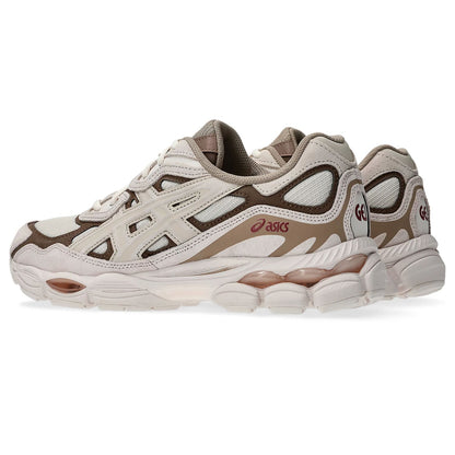 Asics Unisex GEL-Nyc Sneakers in Brown Color