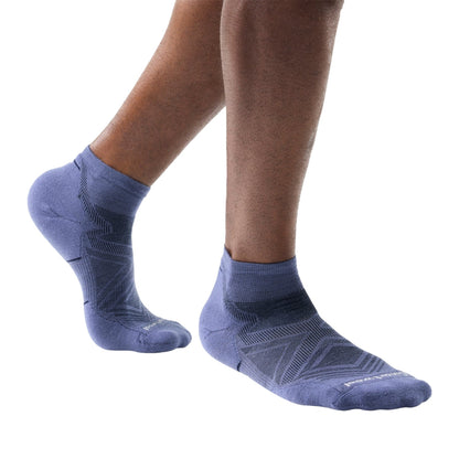 Smartwool Unisex Run Targeted Cushion Ank Socks in Blue Color