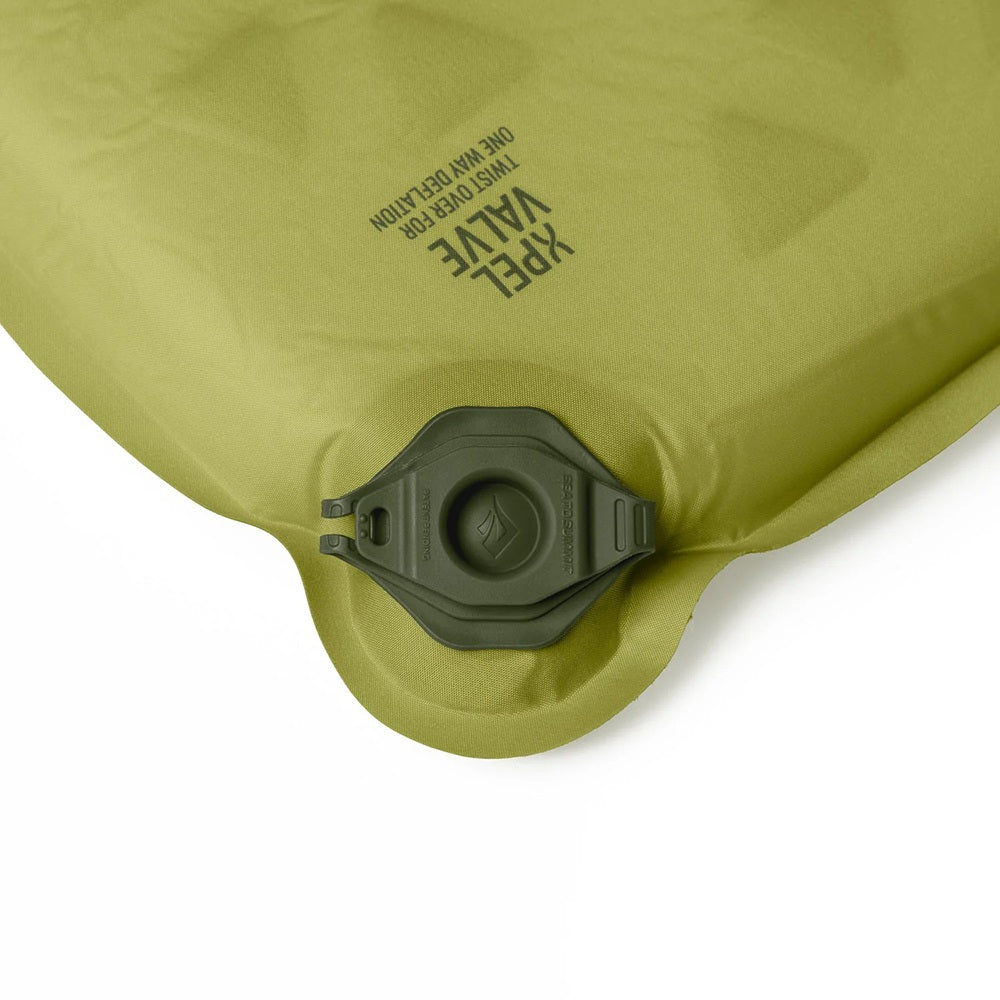 Sea To Summit Unisex Camp Self Inflt Mttrss L Sleeping Pads in Green Color
