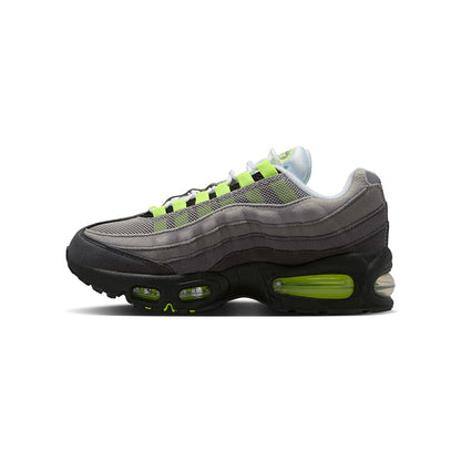 Nike Kids Nike Air Max 95 Sneakers in Black Color