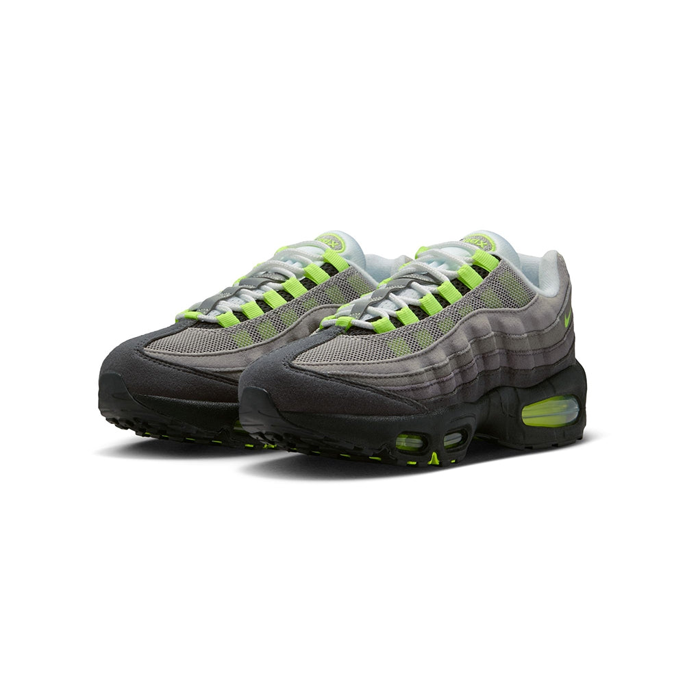 Nike Kids Nike Air Max 95 Sneakers in Black Color