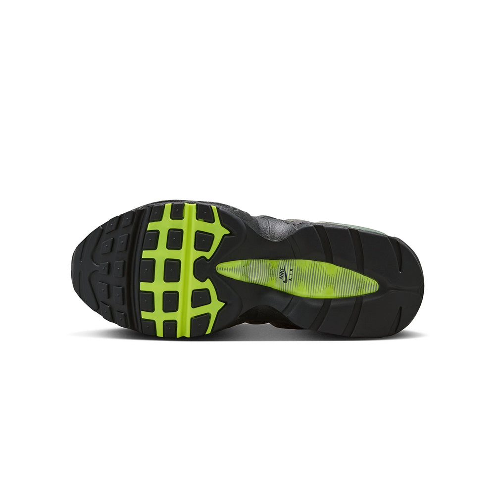 Nike Kids Nike Air Max 95 Sneakers in Black Color
