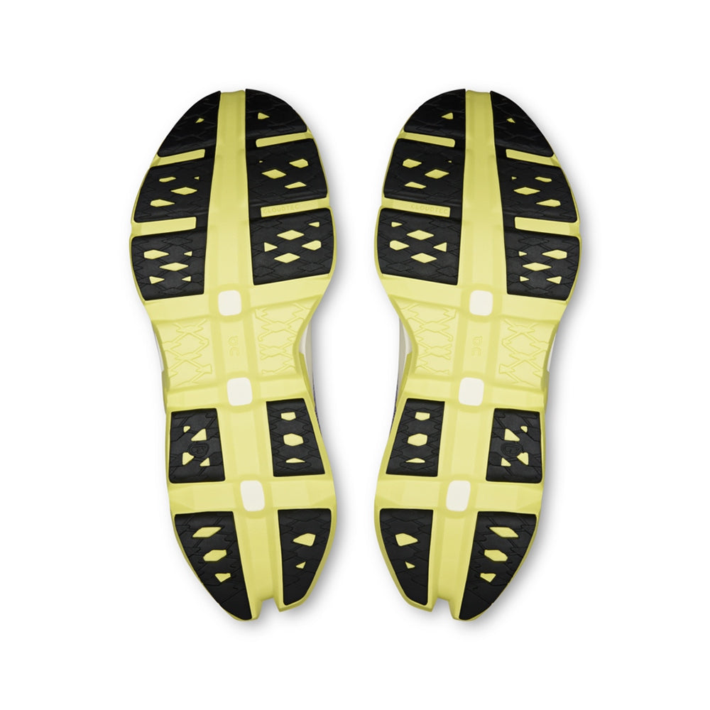 On M Cloudmonster 3 Hyper Running Shoes in Green Color