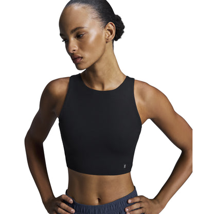 On W Core 2In1 Crop Sports Bras in Black Color