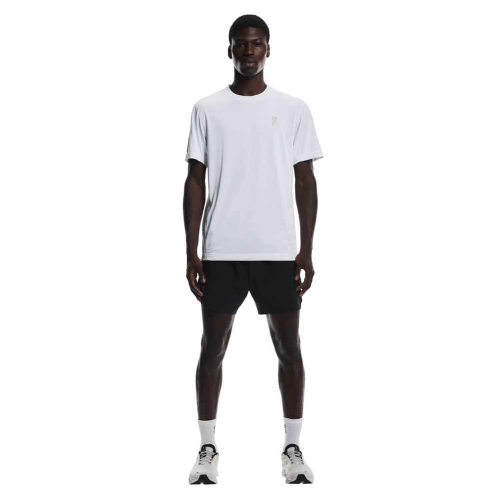 On Train Shorts in Black Color