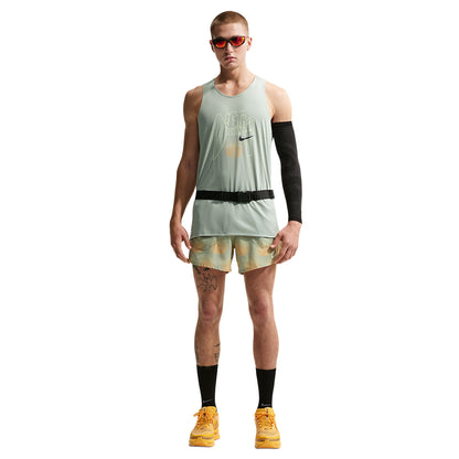 Nike M Stride Df Adv Run Tank Tops in Green Color