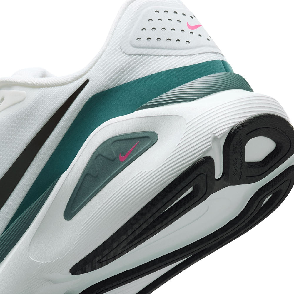 Nike M Structure 26 Running Shoes in White Color