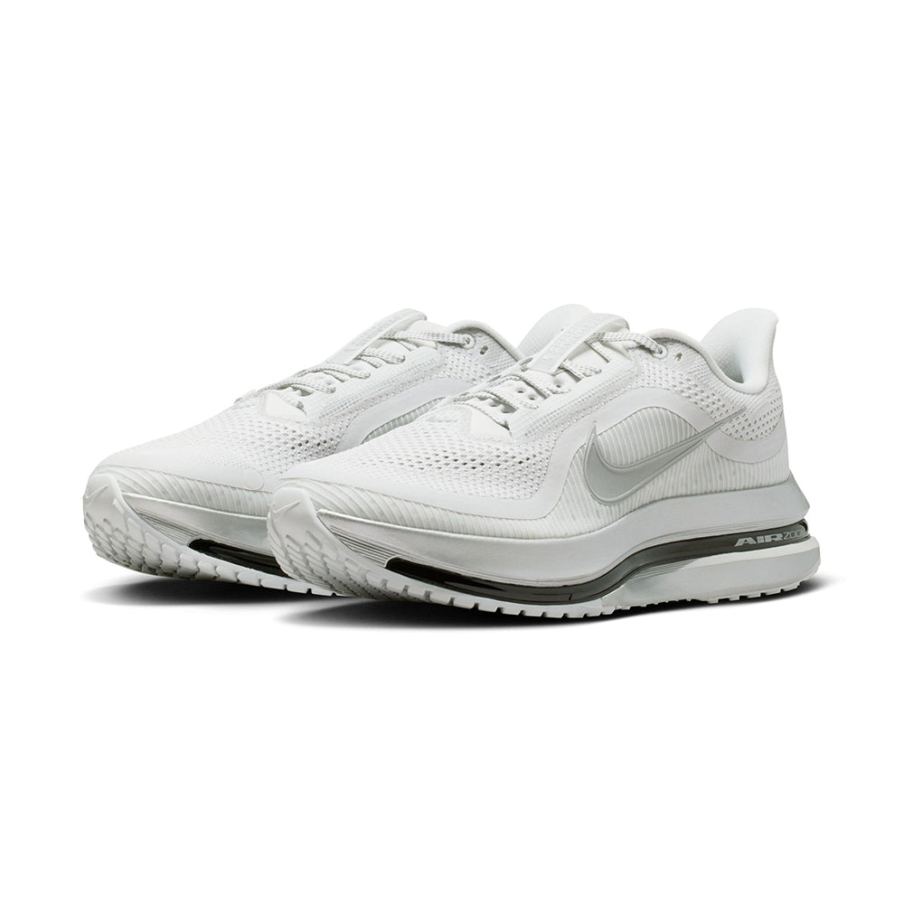 Nike M Pegasus Premium Rr Running Shoes in White Color