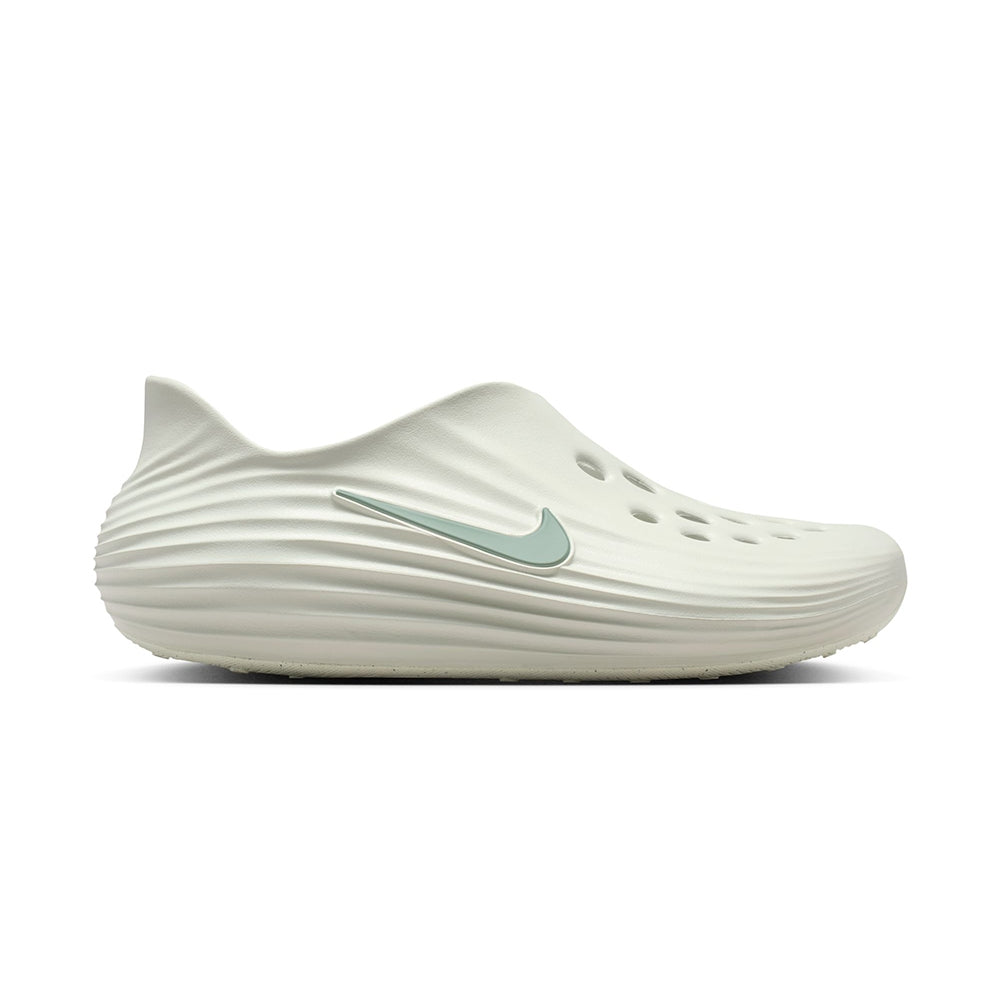 Nike M Reactx Rejuven8 Running Shoes in White Color
