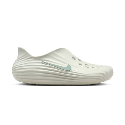 Nike M Reactx Rejuven8 Running Shoes in White Color