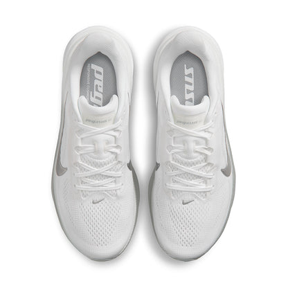 Nike W Pegasus 42 Running Shoes in White Color
