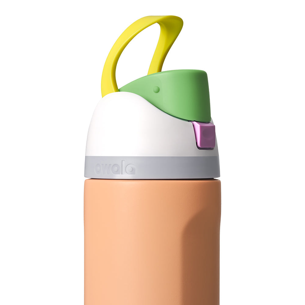 Owala 24Oz Free Zip Bottle Water Bottles in Pink Color
