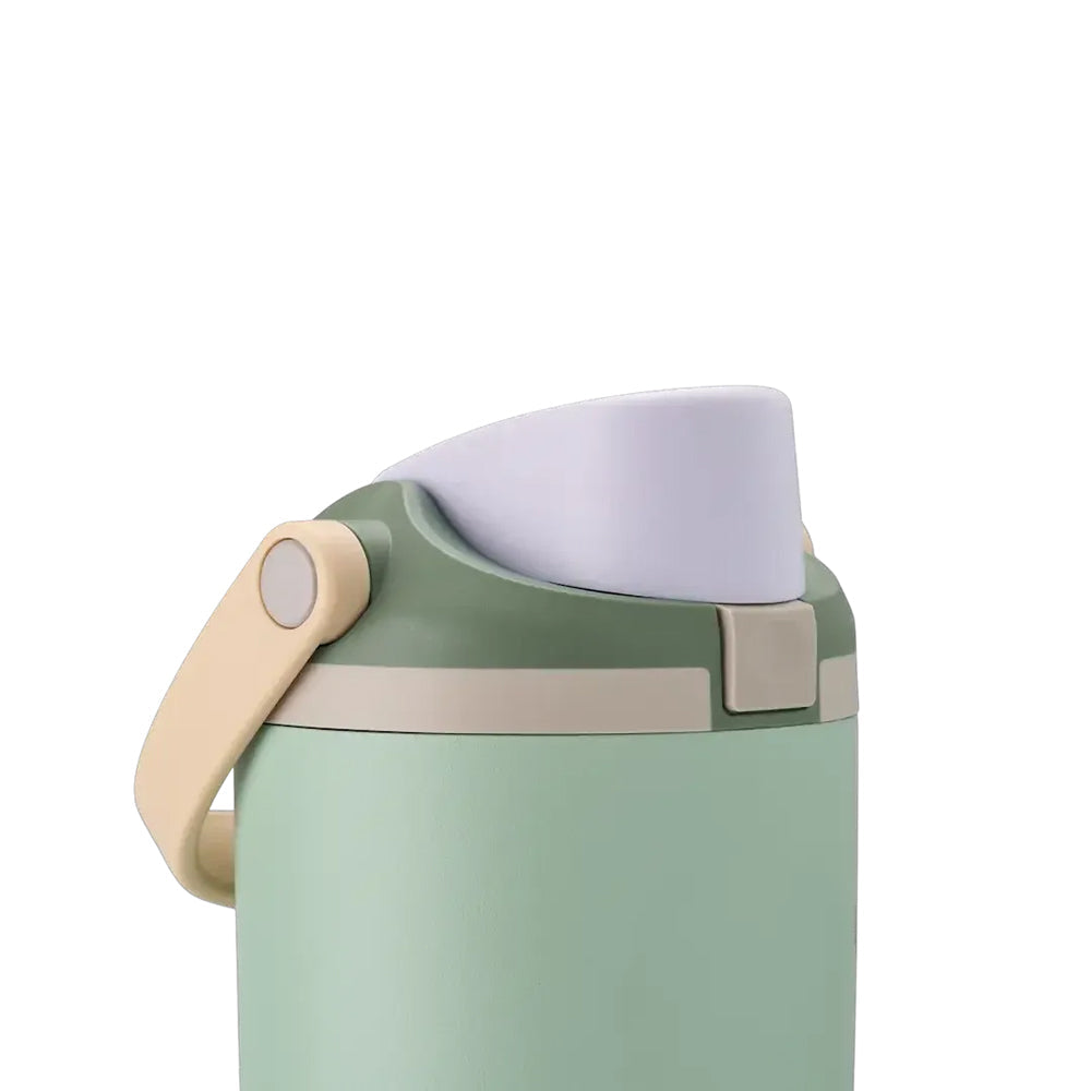 Owala 30Oz Free Zip Sway Bottl Water Bottles in Green Color