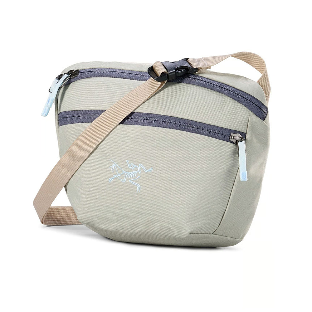 Arc'Teryx Mantis 2 Waist Pack Bags in Grey Color