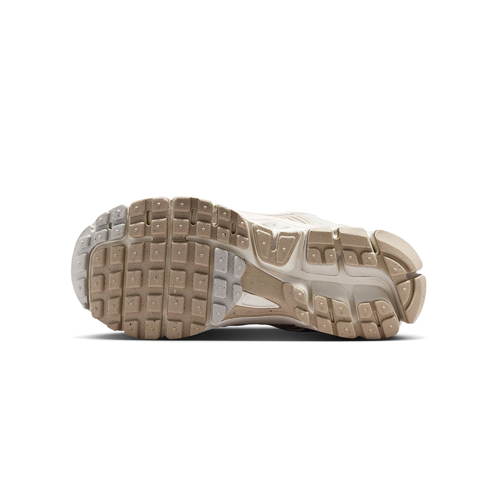 Nike Vomero 5 Sneakers in Khaki Color
