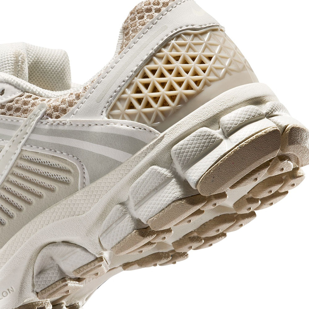 Nike Vomero 5 Sneakers in Khaki Color