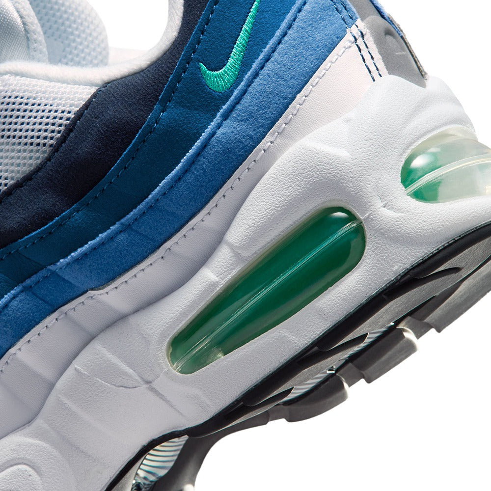 Nike Air Max 95 Bb Prm (Gs) Sneakers in Green Color