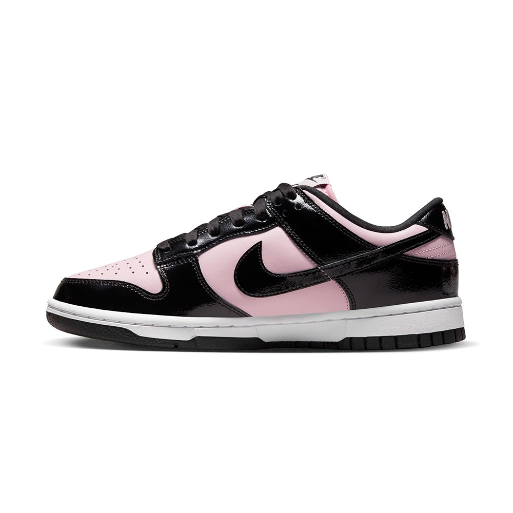 Nike Dunk Low Sneakers in Pink Color