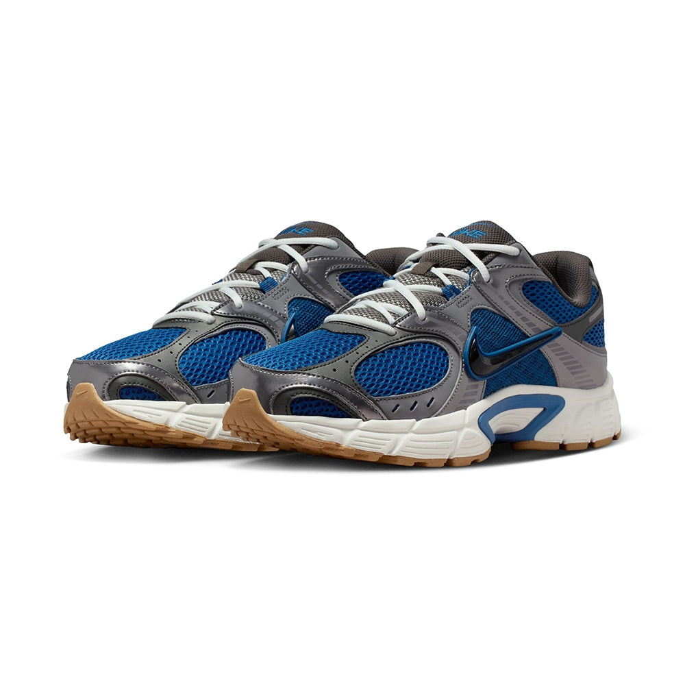 Nike V5 Rnr Sneakers in Blue Color