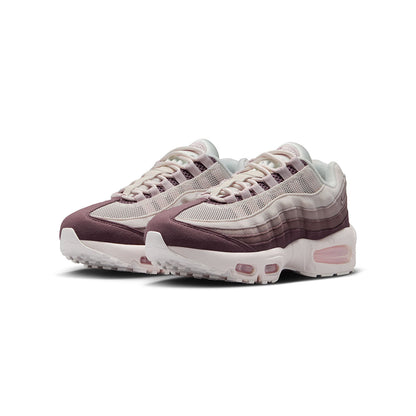 Nike Air Max 95 Sneakers in White Color