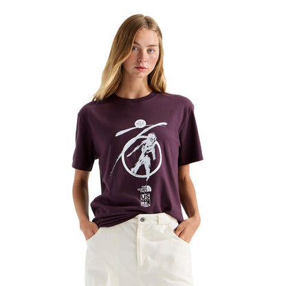 The North Face W Tnf Essential S/S Tee Tops in Red Color